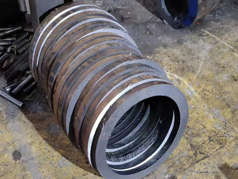 温泉30CrMo无缝钢管切割
